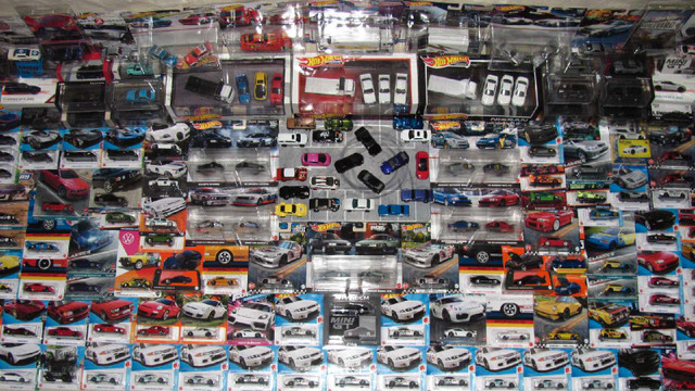 HOT WHEELS PORSCHE 911 CARRERA experimotors in Toys & Games in Sarnia - Image 2