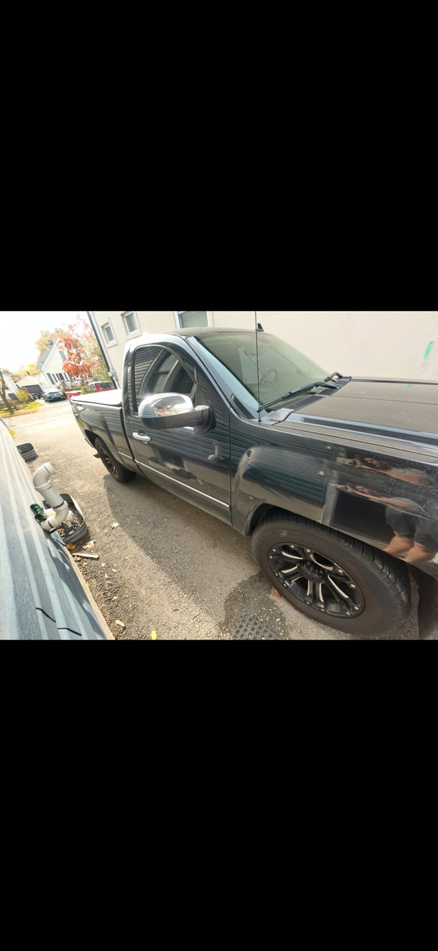 2009 Z71 RCSB Chevy Silverado in Cars & Trucks in St. Catharines - Image 4