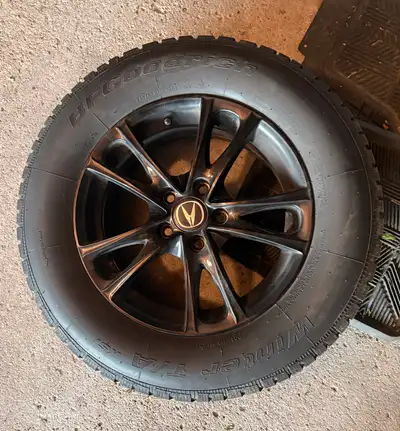 MAKE AN OFFER!! Excellent set of BFGoodrich Winter T/A KSI tires on Acura OEM rims. 245/65 R17, Tire...