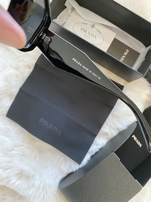 Prada Sunglasses Brand New in Box in Multi-item in City of Toronto - Image 6