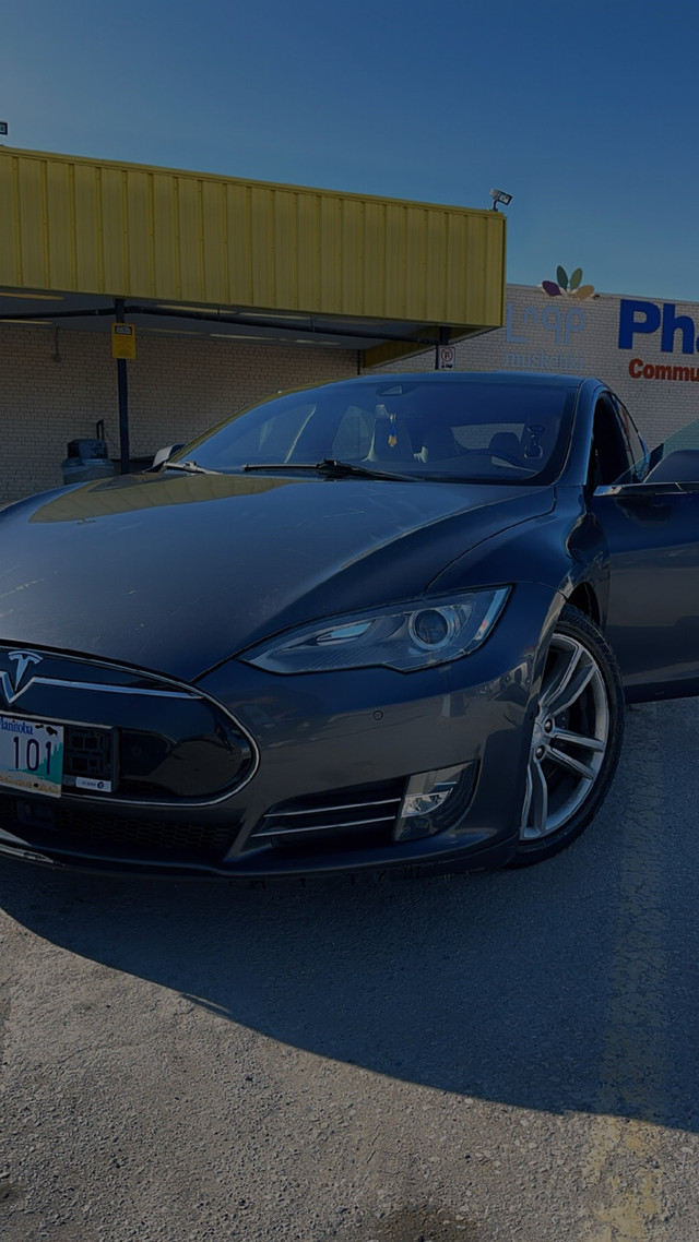 Tesla Model S 2015 in Cars & Trucks in Winnipeg - Image 3