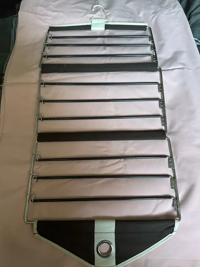 Clothes Hanger65604225639937121