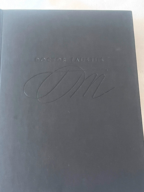 VINTAGE, Doctor Faustus Thomas Mann 1st American Edition 1948 dans Ouvrages de fiction  à Ville de Montréal