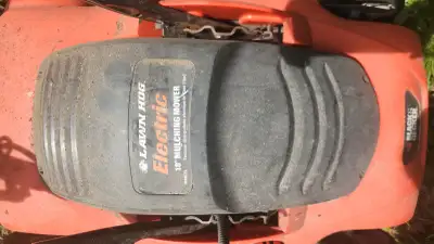 Black & Decker Lawn Hog 18” mulching mower. Corded electric model. Not working. Powers up but I coul...