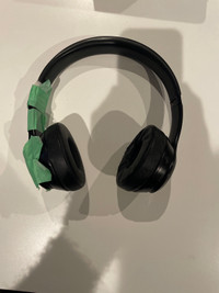 Tattered, abused, beat-up Beats by Dre 3 Wireless Headphones 