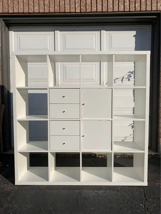 Ikea Kallax Shelf with 2 Doors and 4 Drawers - LIKE NEW in Bookcases & Shelving Units in Markham / York Region - Image 2