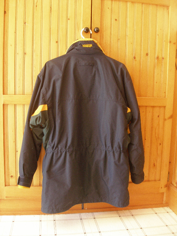 Ladies WindRiver Coat w/ Terry Liner in Women's - Tops & Outerwear in Annapolis Valley - Image 2