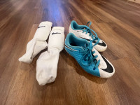 Kids Nike “HyperVenom” Soccer Cleats - Size Youth 11