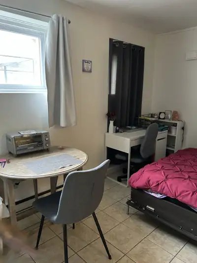 1 1/2 près du Cégep, de l'hôpital et l'UQTR