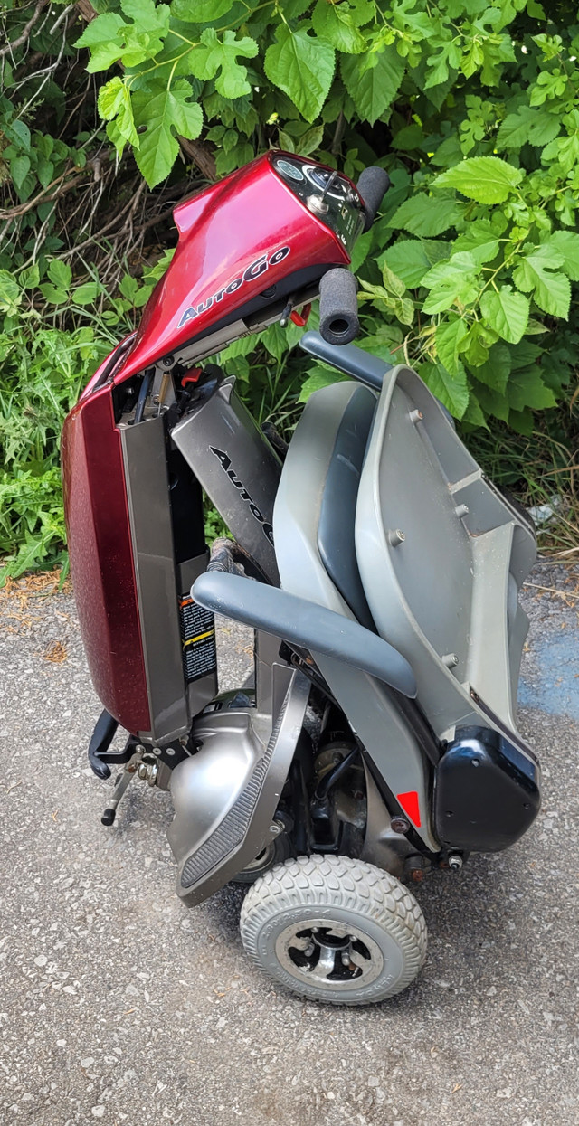 Rascal Folding Mobility Scooter  in Health & Special Needs in London - Image 2