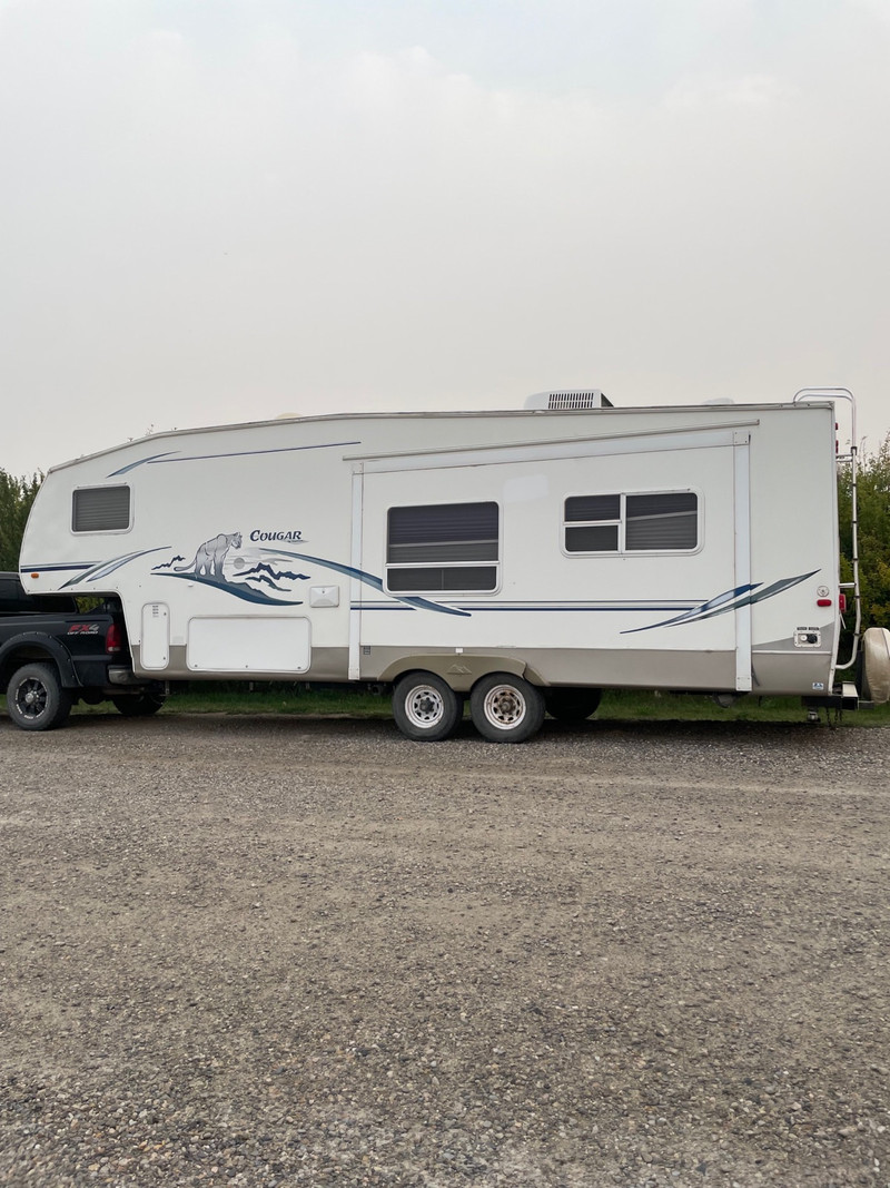 Cougar 285 EFS 5th Wheel Camper Holiday Trailer Travel Trailers