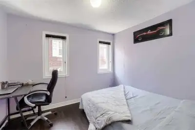 **Room for Rent – Available from September 1 | Prime Brampton Location** A spacious **unfurnished pr...