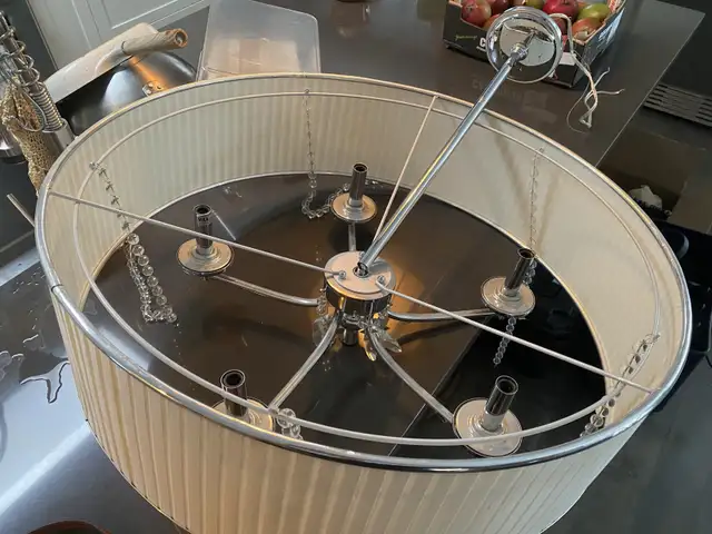 White chandelier  in Indoor Lighting & Fans in Ottawa - Image 2