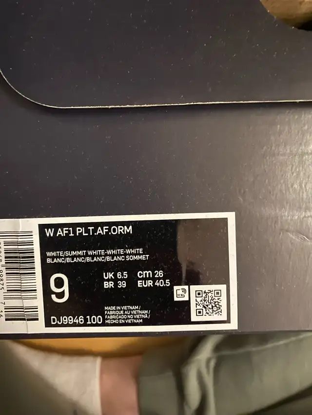 Air Force One’s Women’s 9 in Women's - Shoes in Cambridge - Image 6