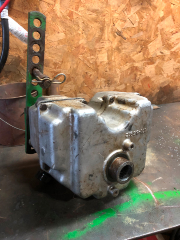 PTO hydraulic pump in Farming Equipment in Chatham-Kent - Image 2