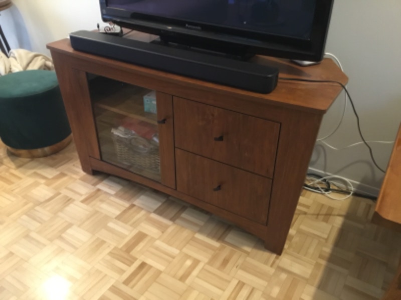 Meuble pour TV avec 2 tiroirs et 1 porte vitrée Meubles de télé et unités de divertissement