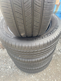 4 pneus d’été usagés à vendre Michelin Énergy 235/55R17 99H