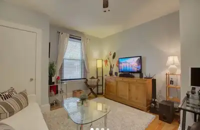 Oui c’est disponible** Loyer : 1250 $/mois Meublé apartement de 1 chambre à coucher pour une personn...