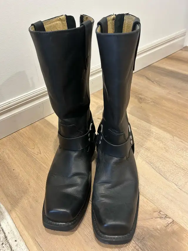  Motorcycle Boots Men’s   Sz 9  in Men's in Calgary - Image 3