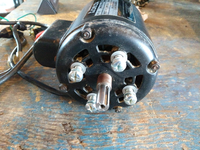 Electric Motor - 1/5 hp- Used in Other in Mississauga / Peel Region - Image 3