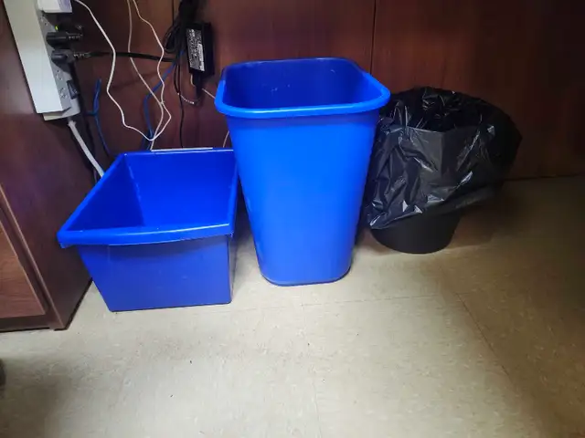 Trash Can and Blue Bin477743575382763520