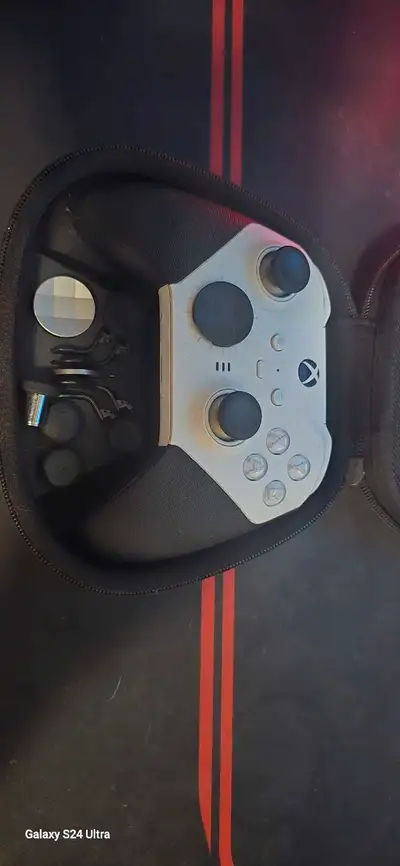 Xbox Elite Series 2, View more