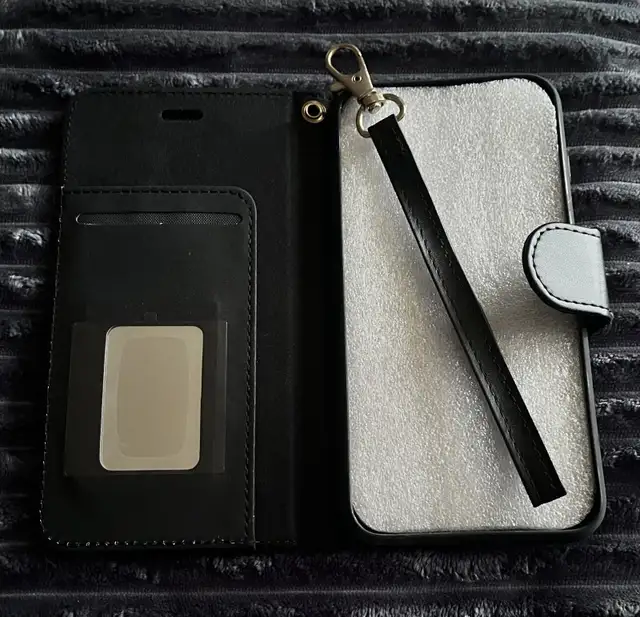 iPhone 7/8 Plus case in Cell Phone Accessories in Hamilton - Image 3