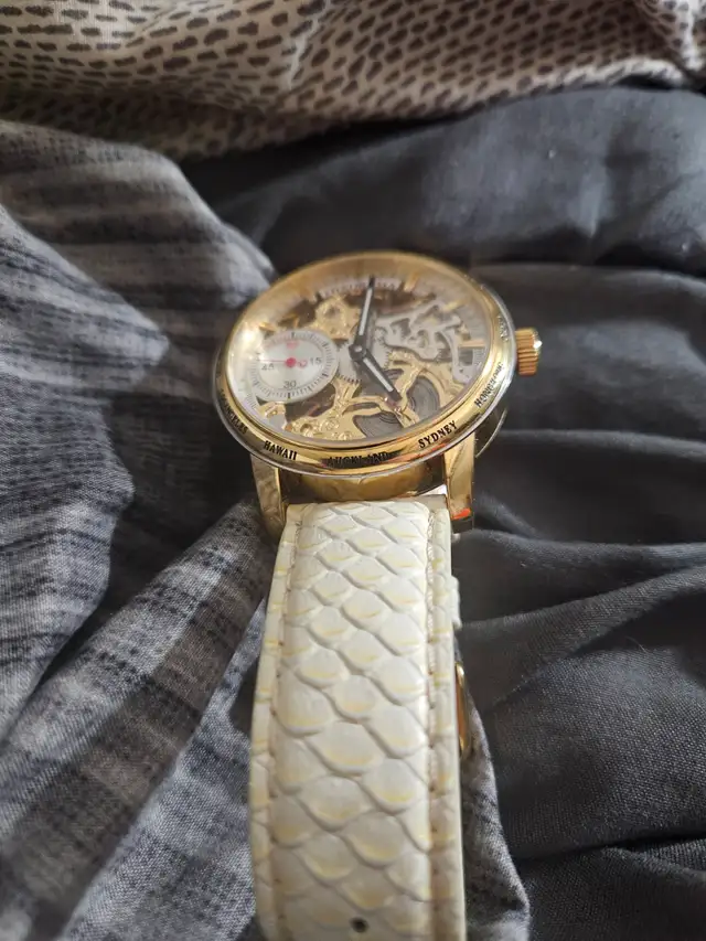 THEOREMA MENS LARGE FACE DRESS WATCH in Jewellery & Watches in Downtown-West End - Image 4