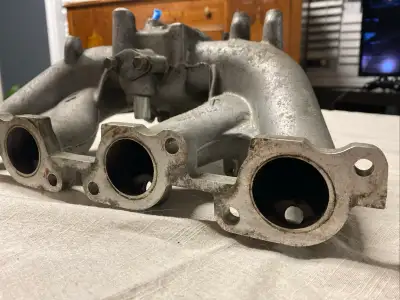 Volvo Intake Manifold (1000552 - 393 FA 05) Volvo 240 260 hood hinge RH 1382201 Crackshaft Holding T...