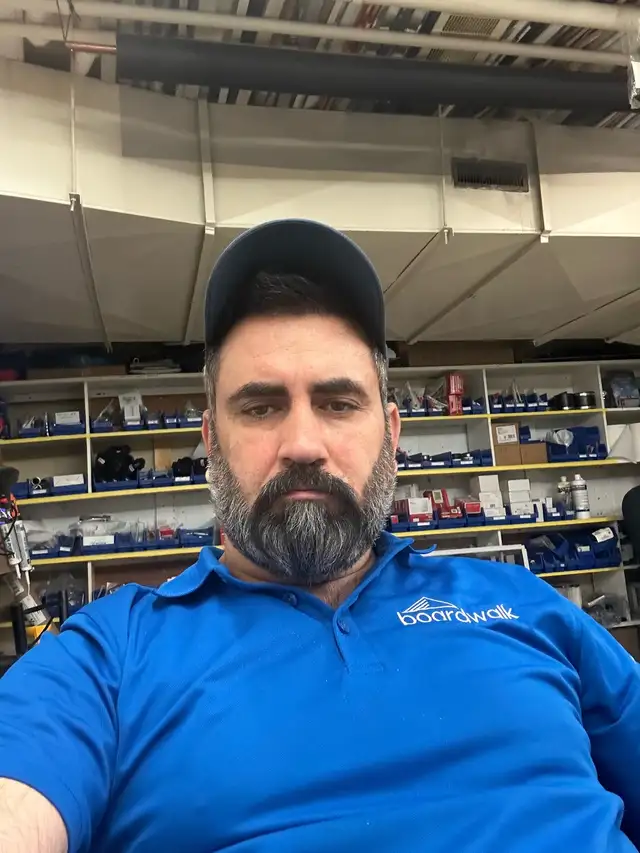 Handyman558375988406538242
