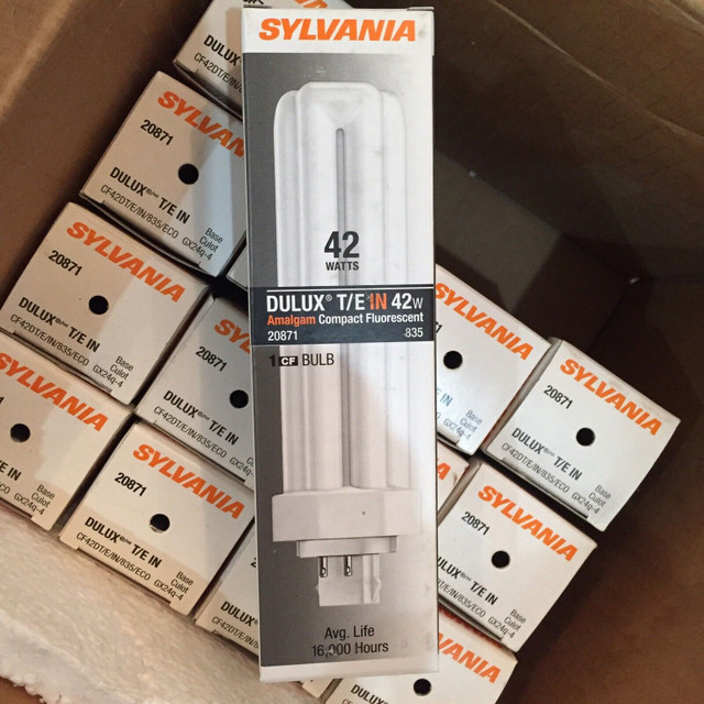 New 14 Sylvania 20871 Dulux T/E IN 42W Compact Fluorescent Lot in Electrical in North Bay - Image 2