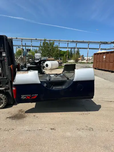 1999 up to 2010 Ford F250/F350 this box measures at 6’9” and fits gas and diesel models. We offer de...