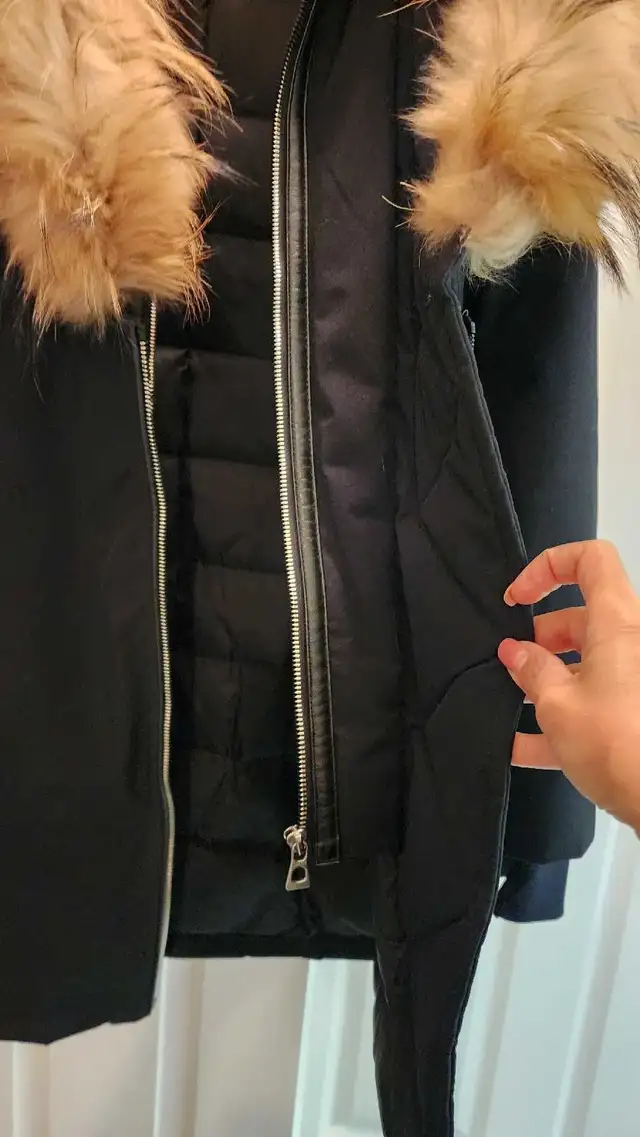 RUDSAK Women's Down Parka XS | Fur Trim Winter Coat in Women's - Tops & Outerwear in Markham / York Region - Image 7