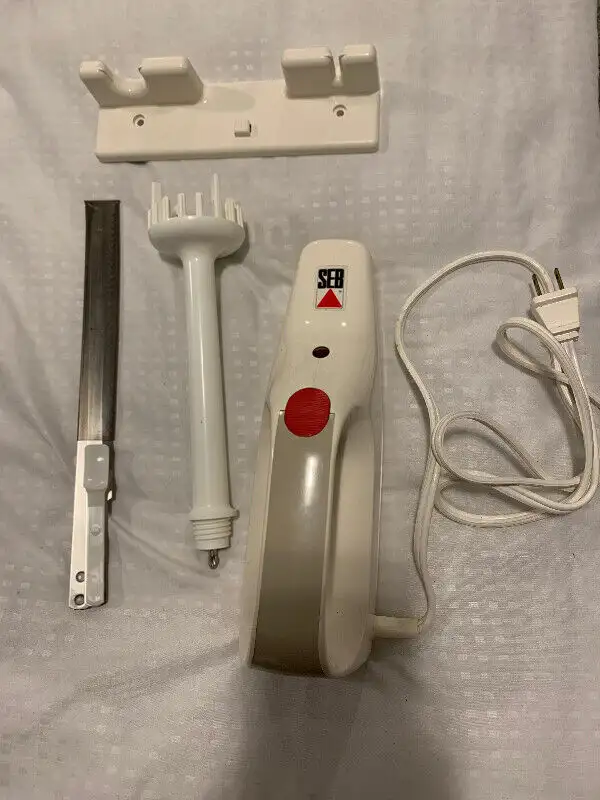 immersion hand blender and meat carver - made in France in Processors, Blenders & Juicers in Ottawa - Image 2