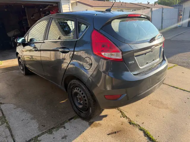 2011 Ford Fiesta SES 1.6L 