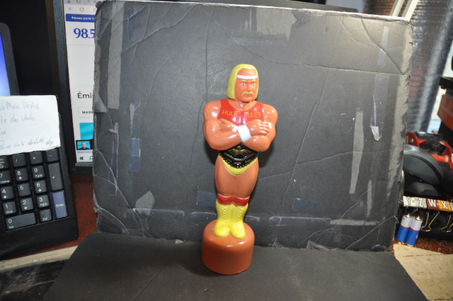 1986 WWF Titan Sports Hulk Hogan Hulkamania Soaky Shampoo / Bubb dans Art et objets de collection  à Victoriaville