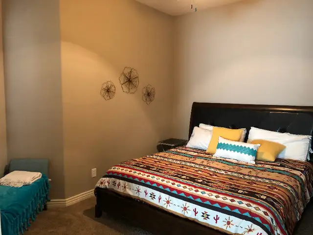 Vacation Home in Arizona in Canada - Image 8