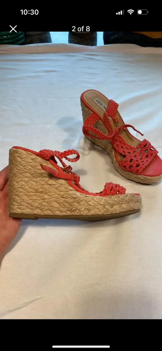 Steve Madden Wedge Sandals 8 in Women's - Shoes in Edmonton - Image 3