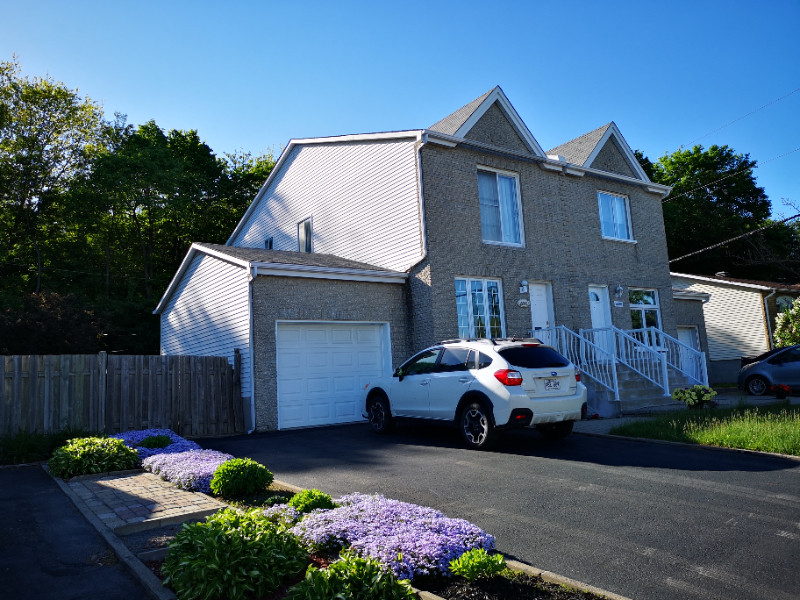 West Island 3 bedrooms + 1.5 House for rent Locations longue durée