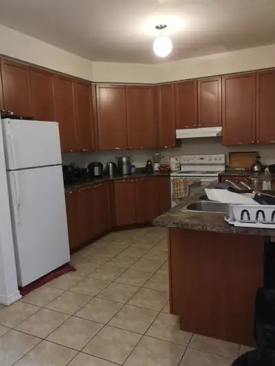 STUDENTS ONLY. Walking distance to York U & Seneca York. bus stops, subway stations, ,grocery stores...
