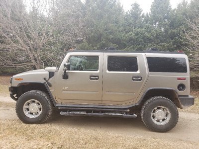 *** COLLECTOR'S ITEM! *** Very Rare LOW KM's Classic Hummer H2