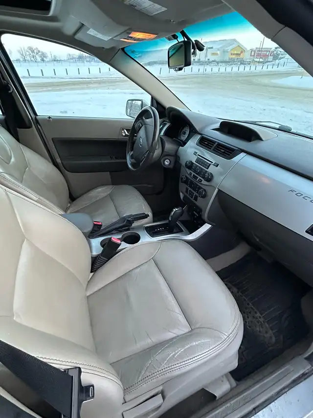 2009 Ford Focus in Cars & Trucks in Regina - Image 8