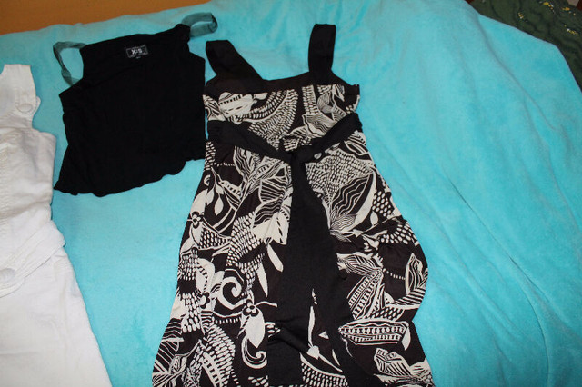 size small dreses all 3 for $50 in Women's - Dresses & Skirts in Oshawa / Durham Region - Image 3