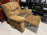 FOR SALE:  SWIVEL RECLINER
