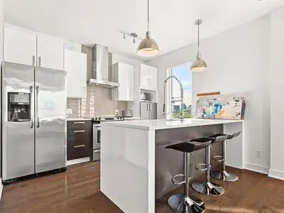 MAGNIFIQUE PENTHOUSE SUR DEUX ETAGES ENTIEREMENT MEUBLÉ A LOUER