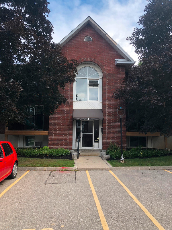 2 Bedroom Apartment for rent. Fairview Park Mall! Long Term Rentals