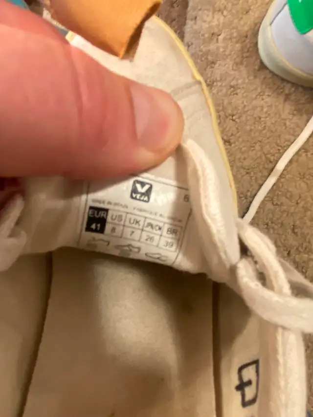 Veja Canvas Sneakers - Men 8/Women 9.5 for Sale in Women's - Shoes in Calgary - Image 3