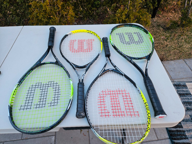 Raquette de tennis.  Bon pour débutant.  5$ Tennis Raquette. dans Tennis et raquettes  à Laval/Rive Nord - Image 2