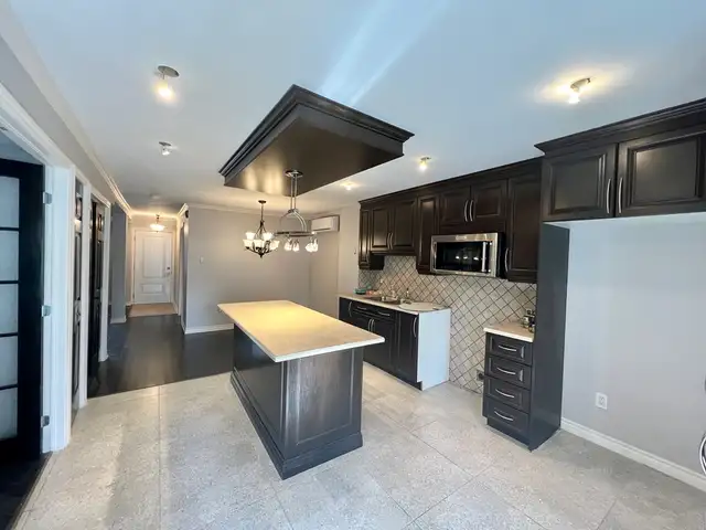 Grand 4 1/2 avec Garage Double | Place Valois - Hochelaga in Long Term Rentals in City of Montréal - Image 2