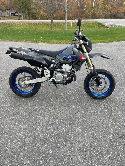 2020 Suzuki drz 400sm In great condition Never abused All maintenance up to date comes with street t...